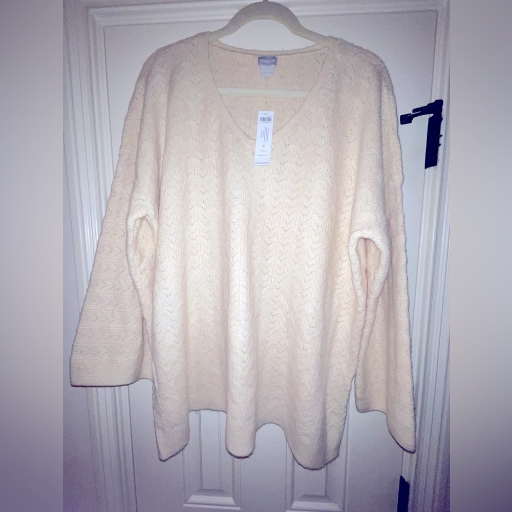 NEW Chico’s cable v-neck Sweater. NWT Perfect for a Christmas gift!